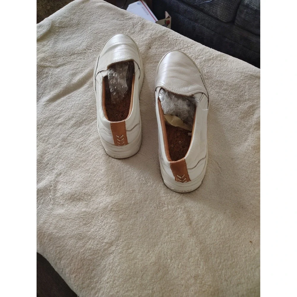 Soludos White Leather Slip On Sneakers Platform Loafers Whipstitch Tan Heel 7.5 - Picture 3 of 4